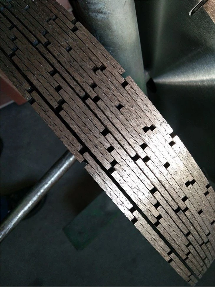 Diamond Arrayed Cutting Blade (7)(001)